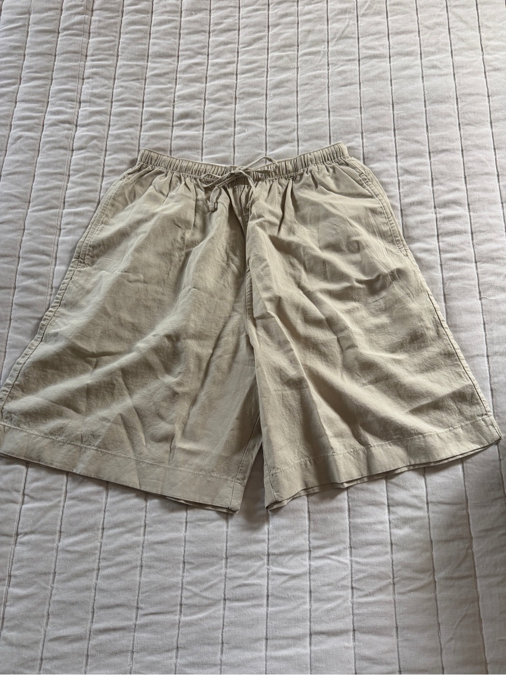 Uniqlo Women Linen Blend Easy Shorts (XS - Natural)